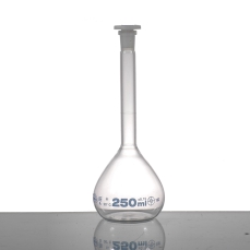 Volumetric Flask, Class A, Clear, ISO 1042 With Batch Certificate, Plastic Stopper, 100ml, Borosilicate Glass, Glassco